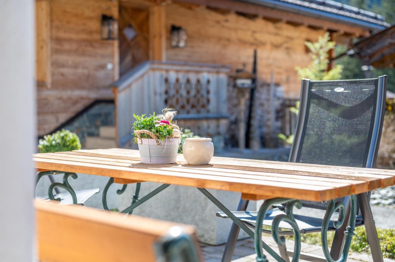 Chaletdorf Am Sonnenhang Нойкирхен-ам-Гросфенедигер Экстерьер фото